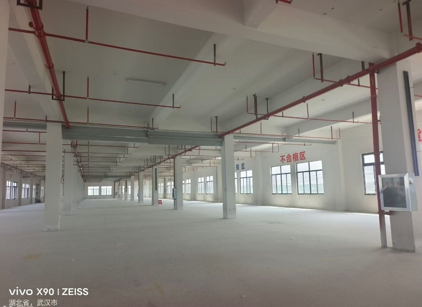 沌口地铁口厂房仓库出租，交通方便，近高架口