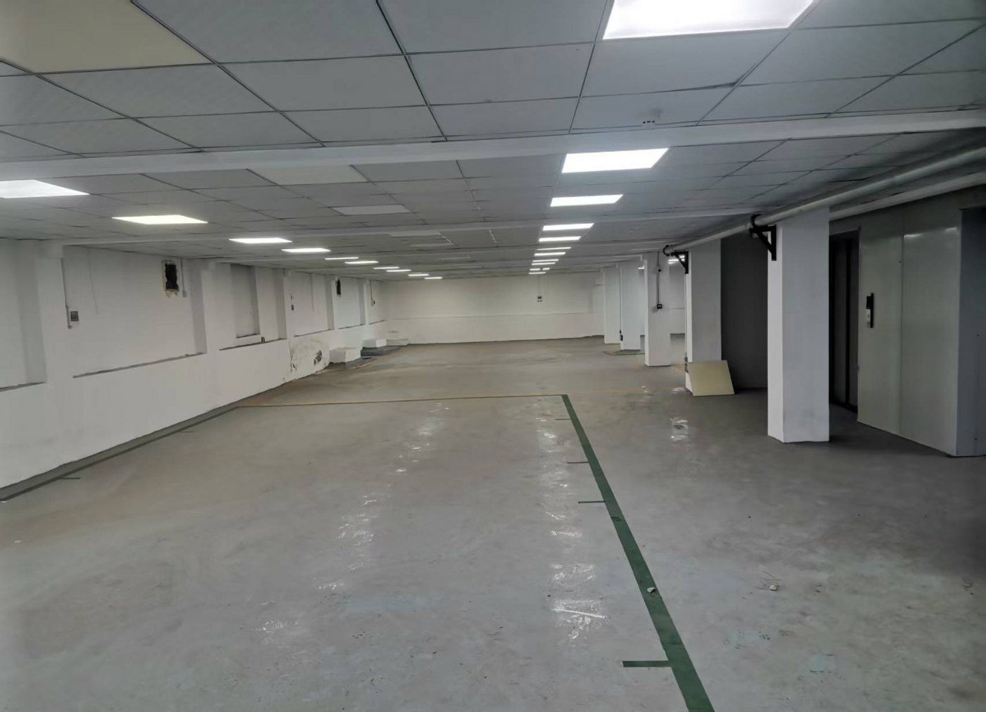 江汉区汉口火车站附近二环旁，6000平厂房仓库出租