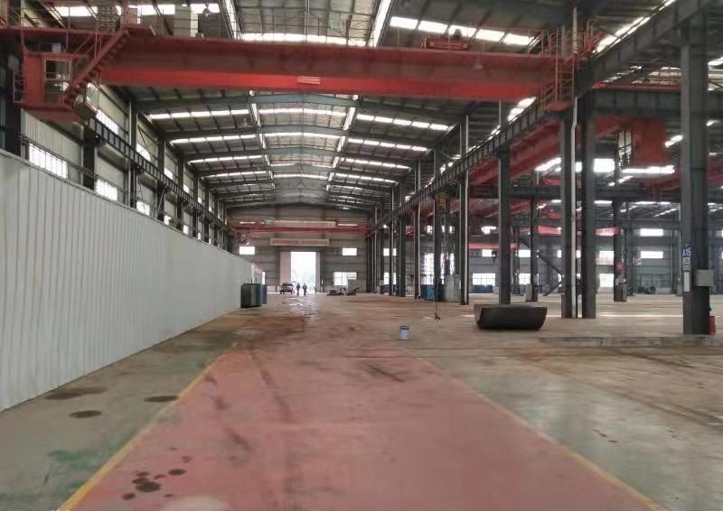 蔡甸柏林2500平米行车15吨5吨各一台配套齐全，进出便利，变压器1600