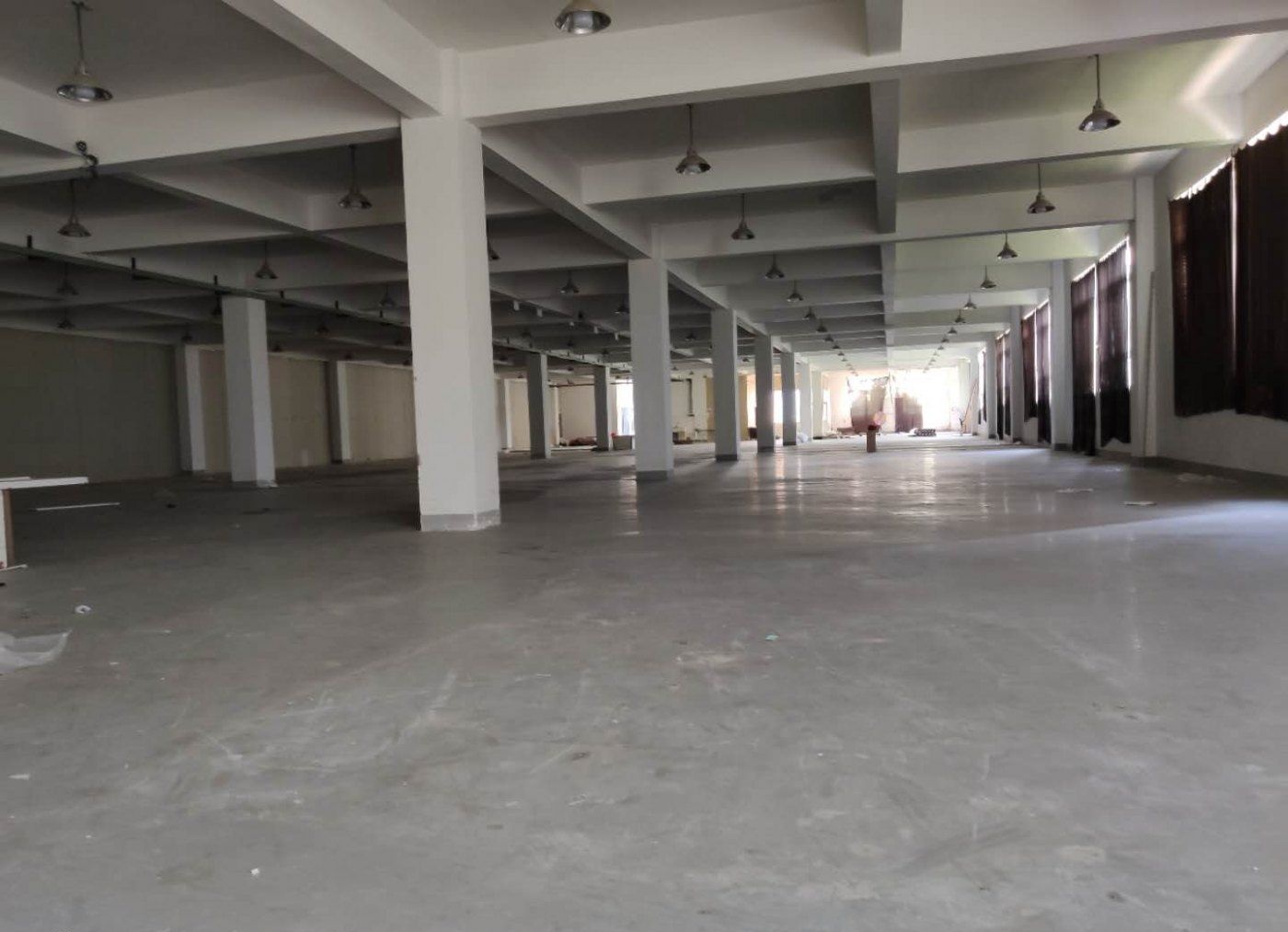 食品厂房780平米带冻库生产设备装修好交通便利配套齐全