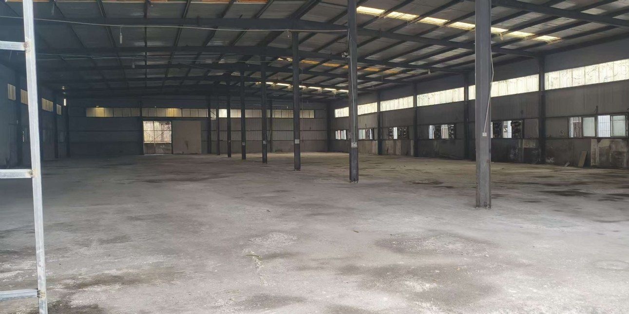 四环线旁4000平米钢构厂房出租